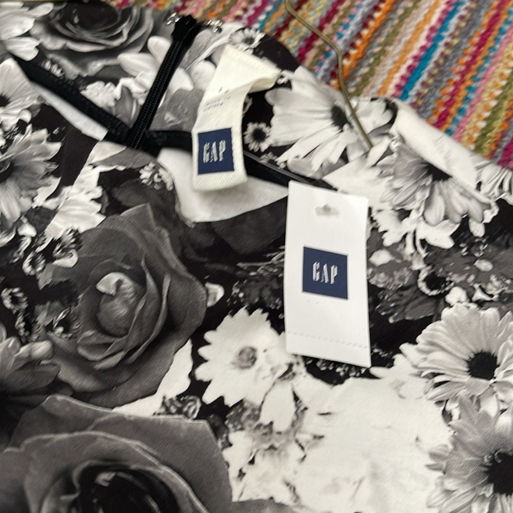 Floral mockneck dress by GAP sz18 nwt - Picture 3 of 3